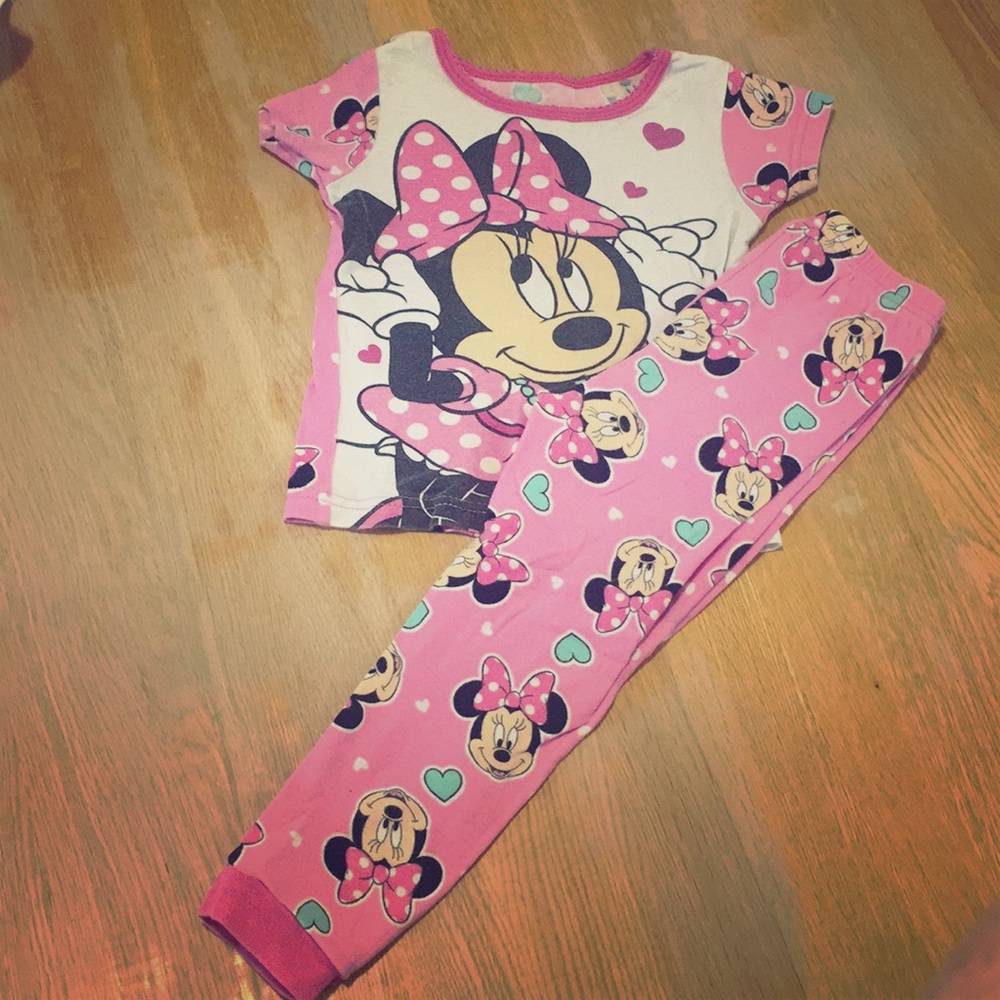 Minnie Mouse pajama set. 4T